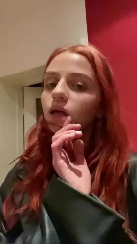 Little tits need kisses too [reveal]