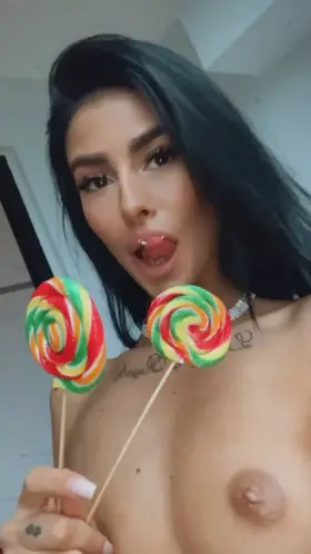 happy holidays! here's a treat for y'all