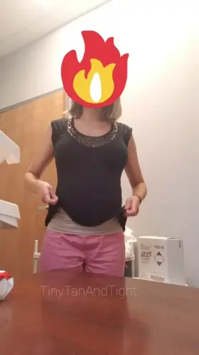 sorry for the line outside the bathroom 😁 [f]