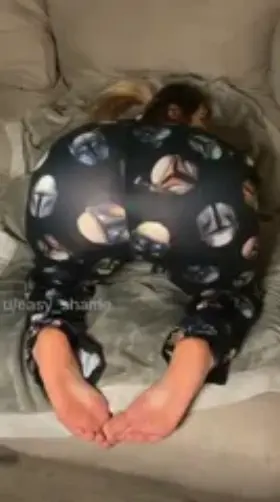 is this the way to show off my thickness?