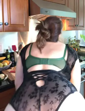 30 [F4R] #CulverCity - Give me spankings and cuddles and weed