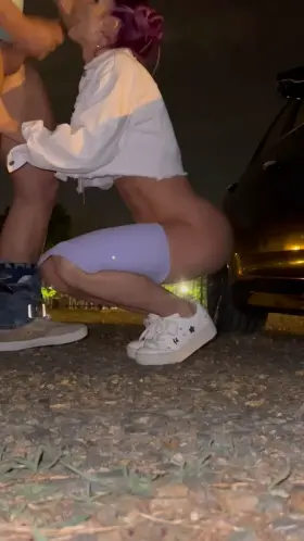 Used me in a parking lot and let him finish on my face … wait for the end 😉