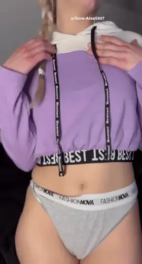 I hope i can make just a few of you hard with my teen body 😇❤️