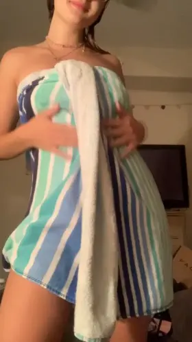 Daddy told me to take my towel off so he could have a taste