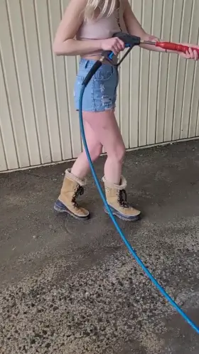Flashing my titties in the car wash