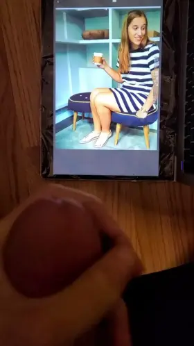 Nothing better than covering her bratty face and sexy toes