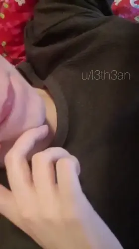 If you had to choose one, would you kiss my upper or lower lips?