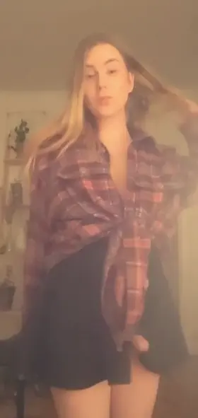 Lucky you, there is tons of space for you underneath my skirt 😉 Wanna come play? 😘