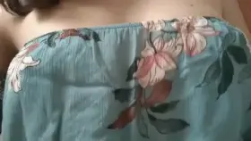 I love showing my tits to strangers