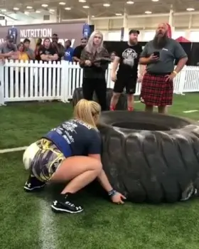 @danidfitness1 (500lb. tire flip attempt)
