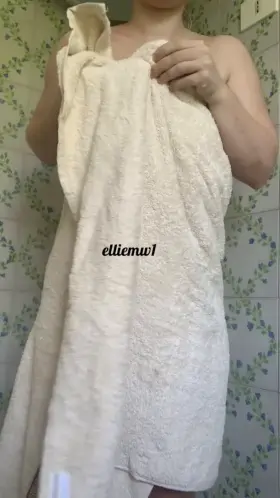 Come quick have a look at what’s under my towel!