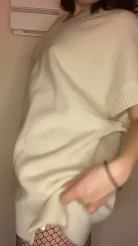 5ft tall asian slut (19) who loves to be fucked while recorded 🧚‍♀️ see my many lewds and nudes, B/G content, + more on my Onlyfans ❤️ I do dick rates (free), reply to all dms, sexting, customs for all fetishes, and more! ($3.55 SALE)