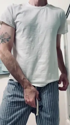 Do you ever find yourself thinking about the dad next door’s nice, pink cock? 😏