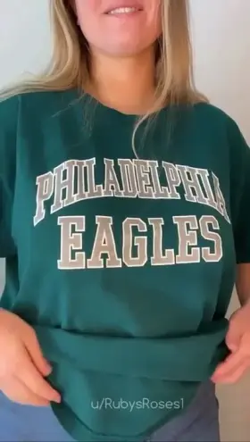 Last day of 40% off OF sale! I'm responding to DMs all day, come and chat 💞