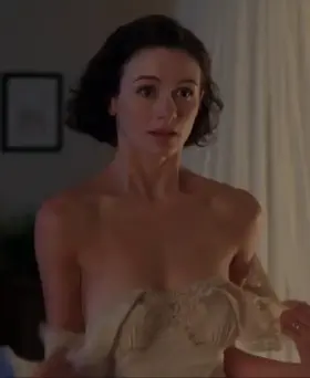 Emily Mortimer In The Sleeping Dictionary