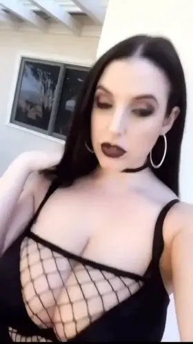 I think you’ve seen me before😜, sweet dreams🖤