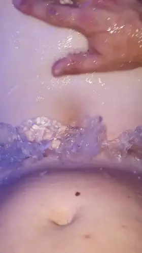 I love the [f]eeling of splashing and s[m]ashing 💦😁