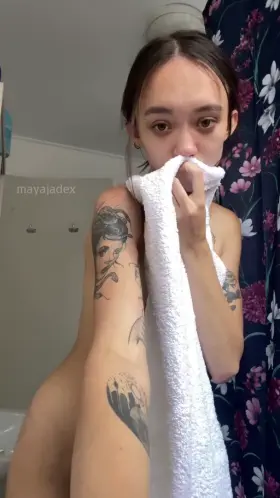 fresh out of the shower & bare faced... boner worthy?