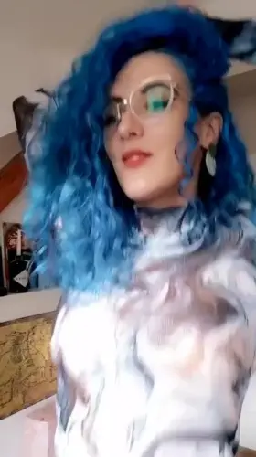 Anyone up for a motorboating session?