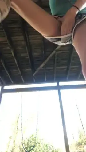 💛close your eyes and open your mouth💛