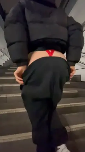 Got too horny at the train station... had to pull my pants down and flash my big juicy teen ass, hopefully you would like it if you saw me like this