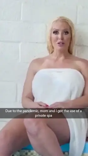 Spa day with mom - Alura Jenson