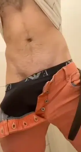 anyone willing to help?😏