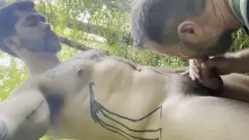 Quick bj on a hiking trail. Almost got caught 🤫