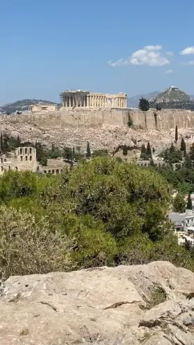 Oh my (Greek) god, what a view 🏛😜