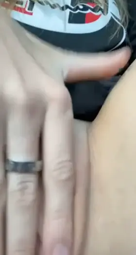 My pussy needs a filling on this long car ride😈💕