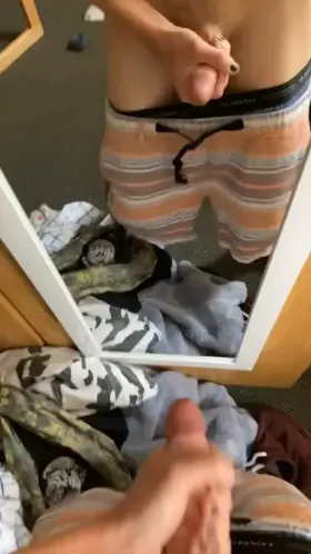 first time jacking off in the dorm 🤤 (19)