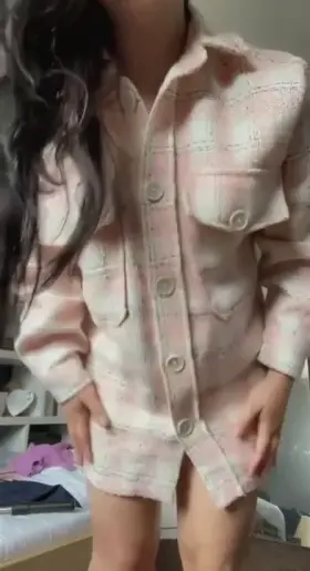 I don’t look like I have some heavy weapons under my shirt