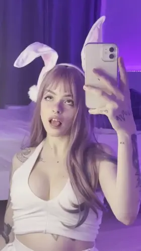 i wish i could use your face to cum👅