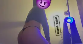 I love shaking my ass lol