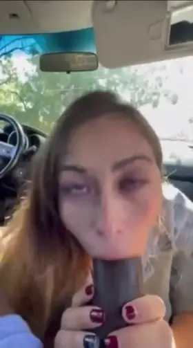 who is this girl? source?? pls help