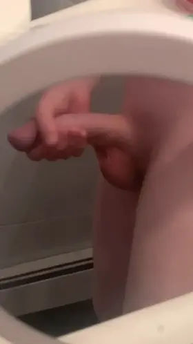 Show me a good time? Messages are open 🤤