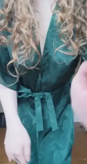 My first post in this sub! Hopefully I'll fit in here :) [STBA] [f]