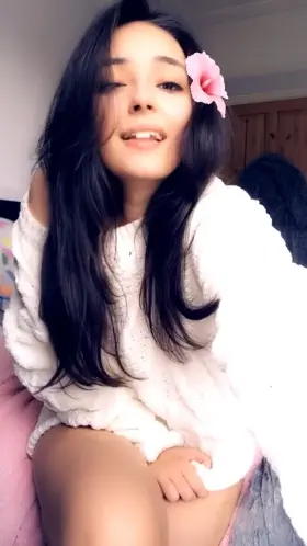 I ❤️ Mondays. You know why? It’s cause that’s when my pay piggies go back to work and earn MY money 😈 Work away at your desk and get hard knowing the money you’re working for is going straight into my pocket 👅 Kik: PeachyLittleSecrets xx