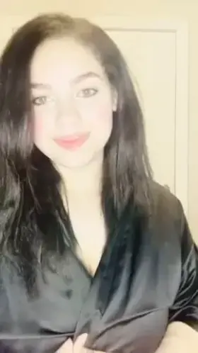 Would you fuck a young chubby mom?!💖