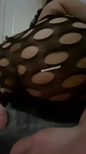 my booty was extra jiggly in this dress 🙈