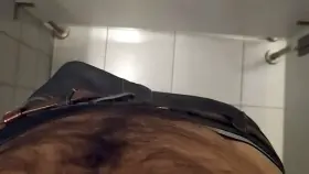 Last day of work before holidays means I jerk one off in the office bathroom 😁