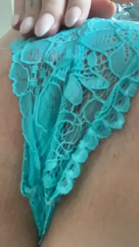 I need someone to eat my pussy