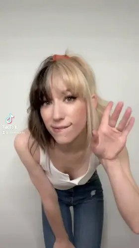 If only getting naked were actually this quick and easy