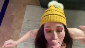 I love when he puts me on my knees and showers me 💦 (fm)