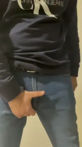 [39] Daddy whipping it out for the DILF lovers.