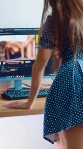 Nude schoolgirl gets load on face 💦😋