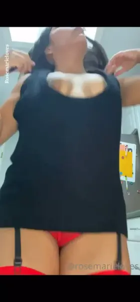 Bouncing Mommy tits