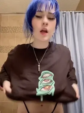 I’m too horny.. 🥺