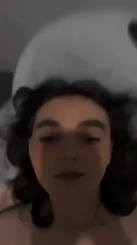 Sorry for the squeaks, my bed just can’t handle me being such a bottom ♥️