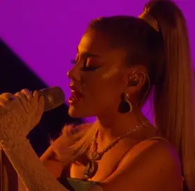 Her slutty mouth and tongue never fail to make me cum fucking good 👅💦